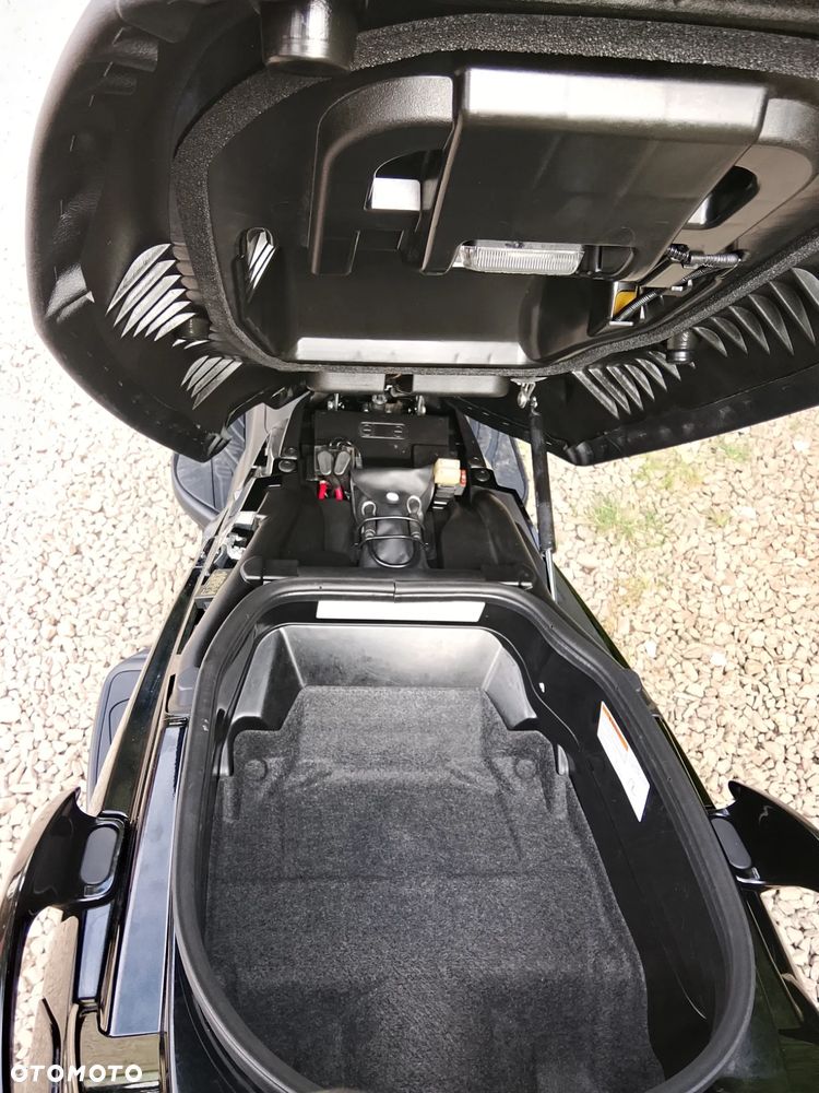 Suzuki Burgman - 7