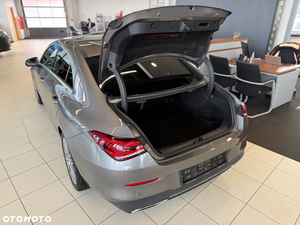 Mercedes-Benz CLA 180 Progressive 7G-DCT - 9