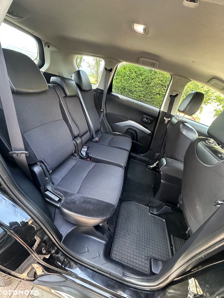 Mitsubishi Outlander 2.0 DID Intense + - 16
