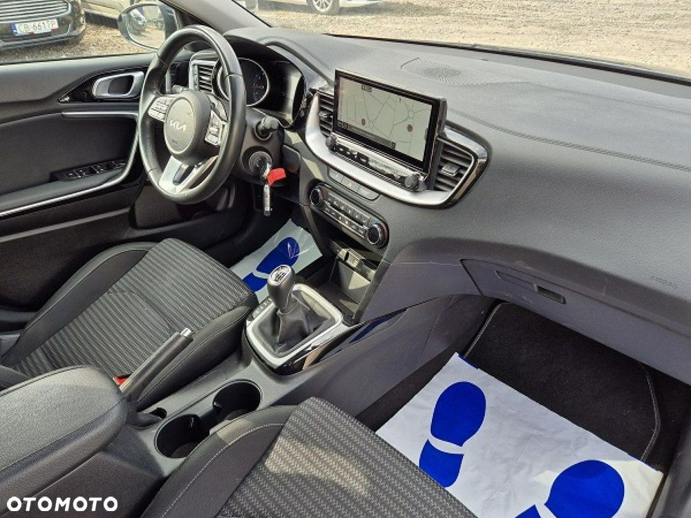 Kia Ceed - 14