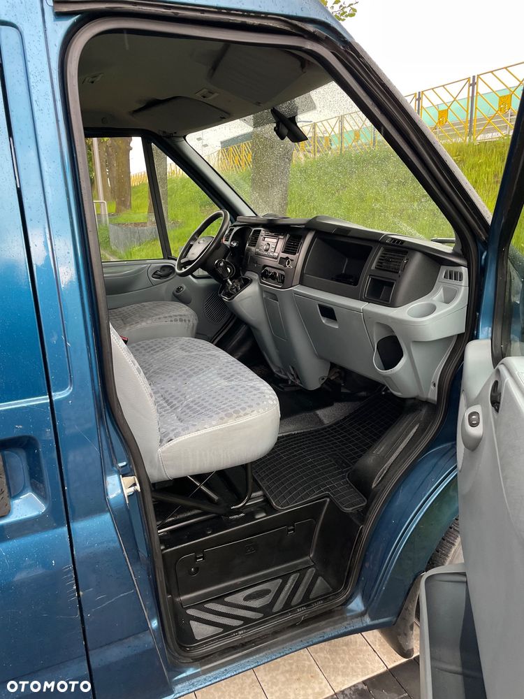 Ford Transit - 10