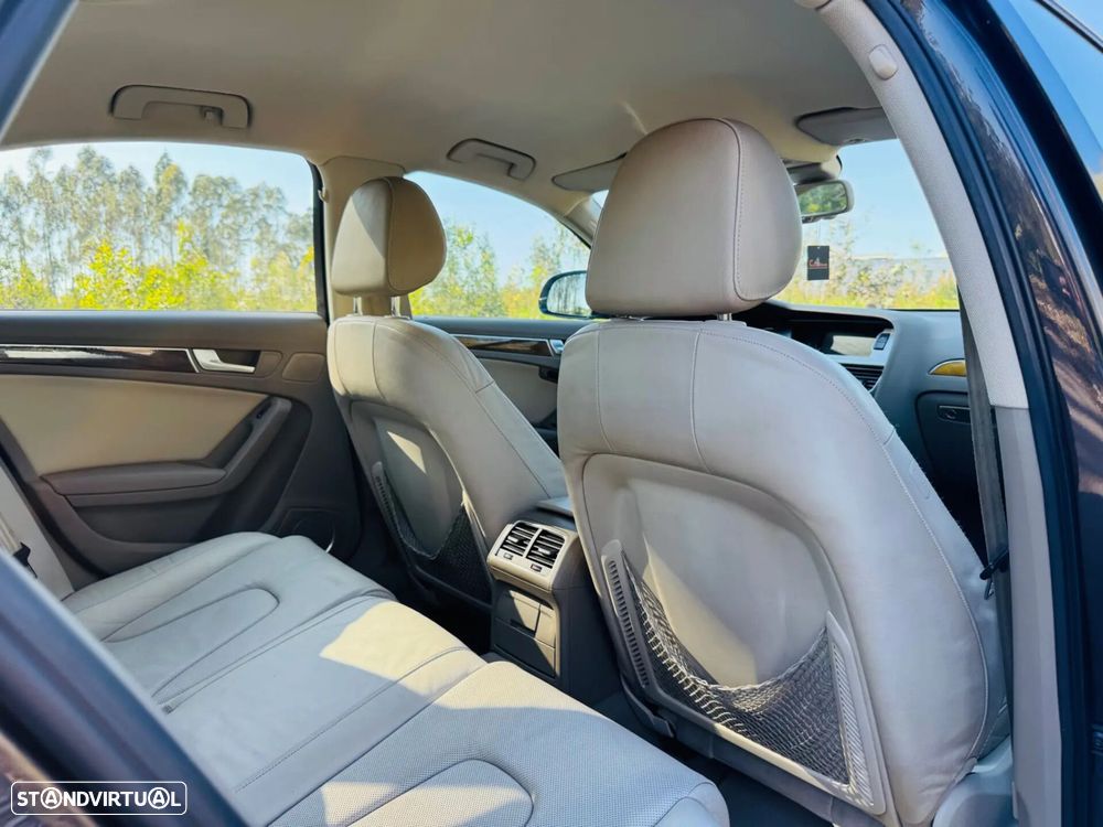 Audi A4 2.7 TDI V6 Exclusive Multitronic - 33