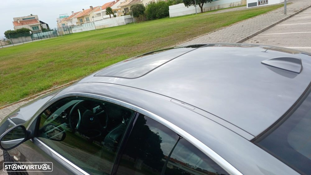 BMW 320 d Coupe - 12