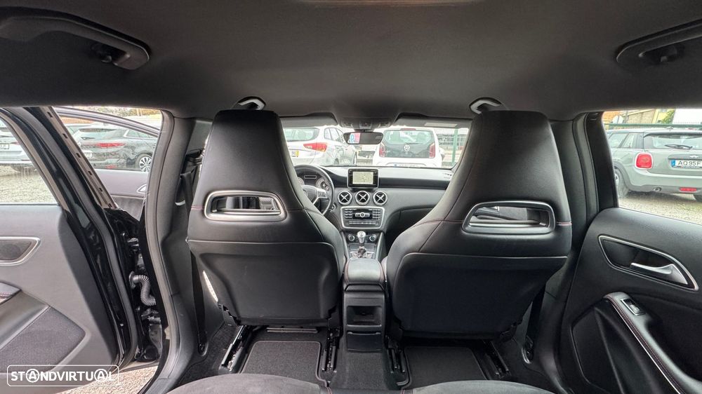 Mercedes-Benz A 180 - 40