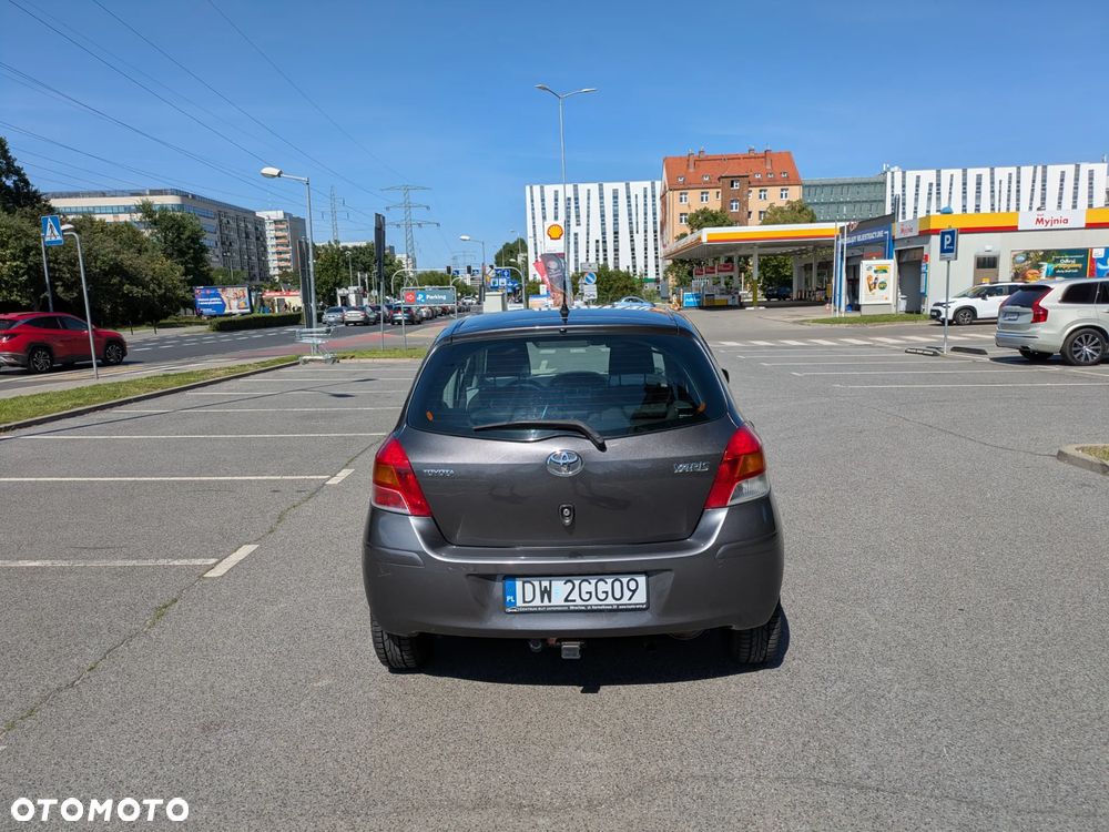 Toyota Yaris 1.33 Luna - 6