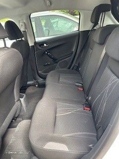 Peugeot 208 1.4 HDi Active - 7