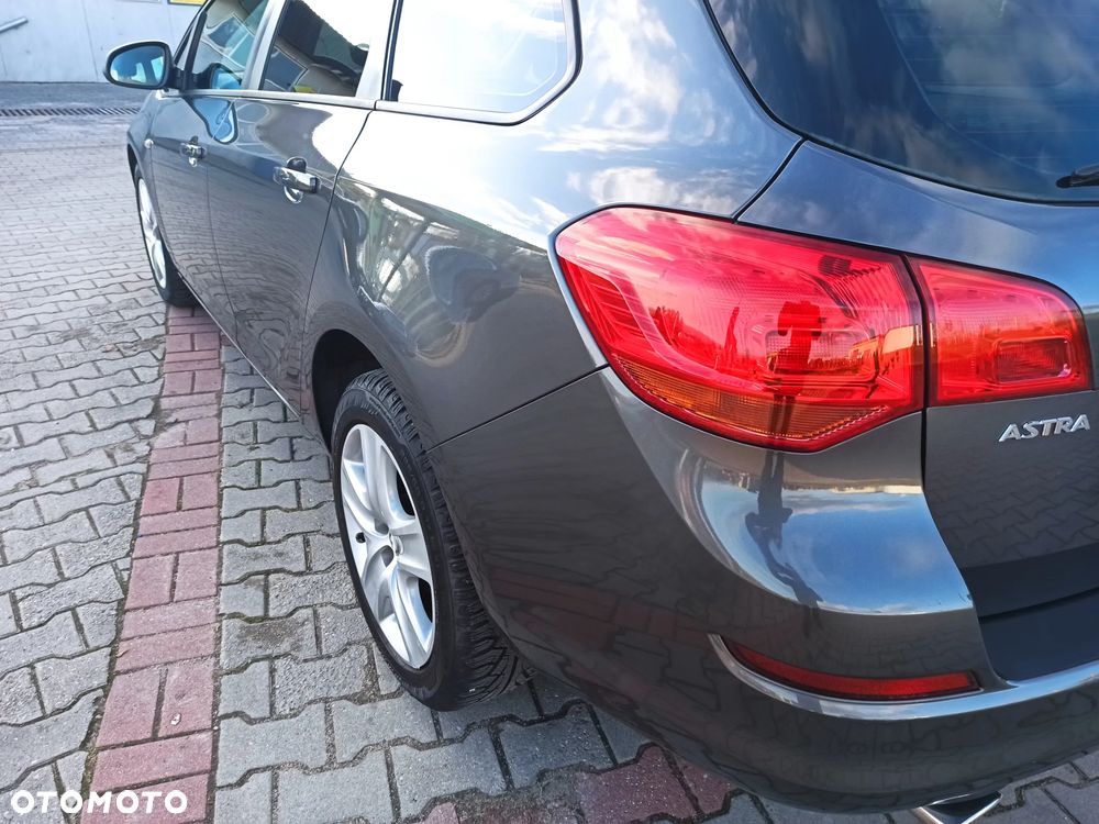 Opel Astra 2.0 CDTI DPF Sport - 13