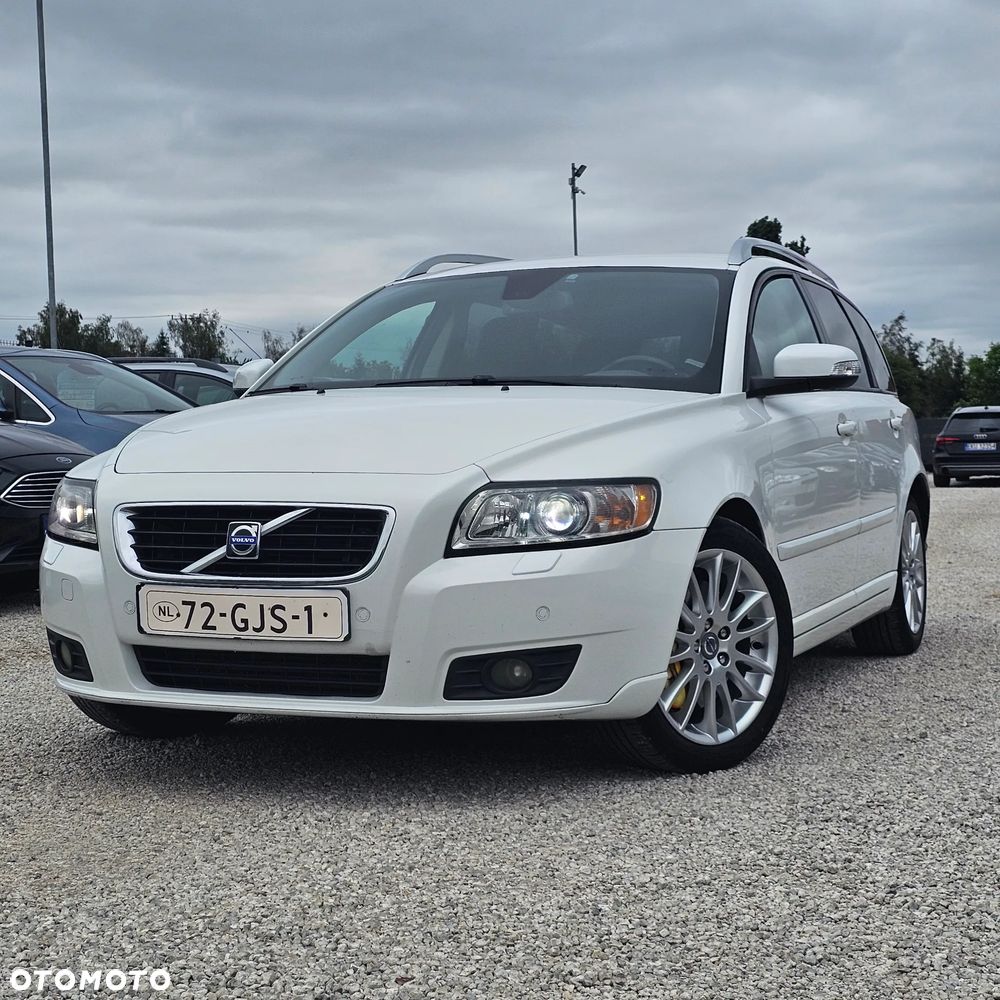 Volvo V50 - 1