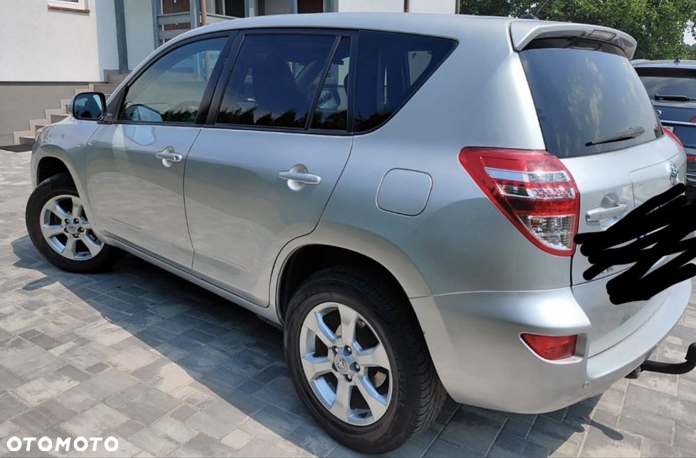 Toyota RAV4 - 5
