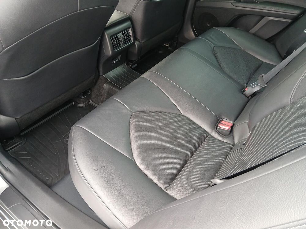 Toyota Camry 2.5 Hybrid Executive CVT - 41