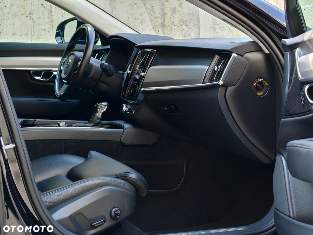 Volvo S90 D4 Momentum Pro - 13