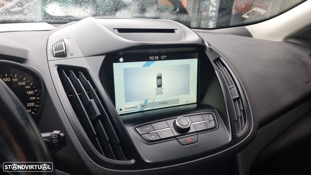 Ford Kuga 1.5 TDCi Titanium - 25