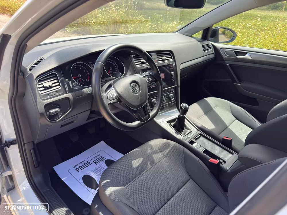 VW Golf 1.0 TSI R-Line - 21
