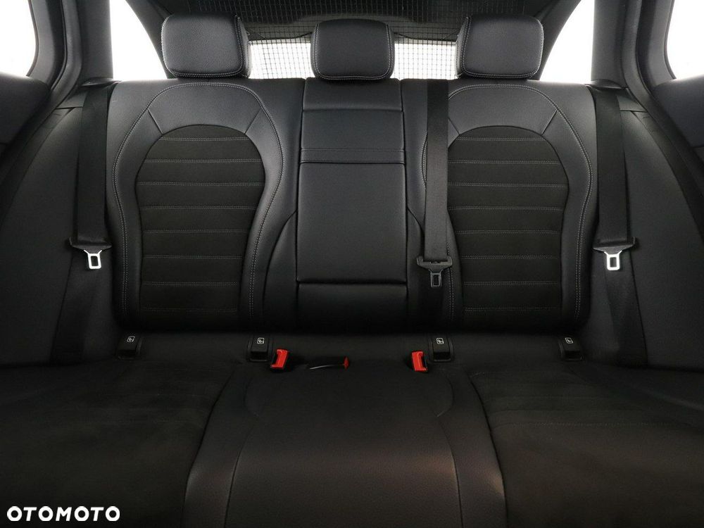 Mercedes-Benz Klasa C 300 de 9G-TRONIC AMG Line - 20