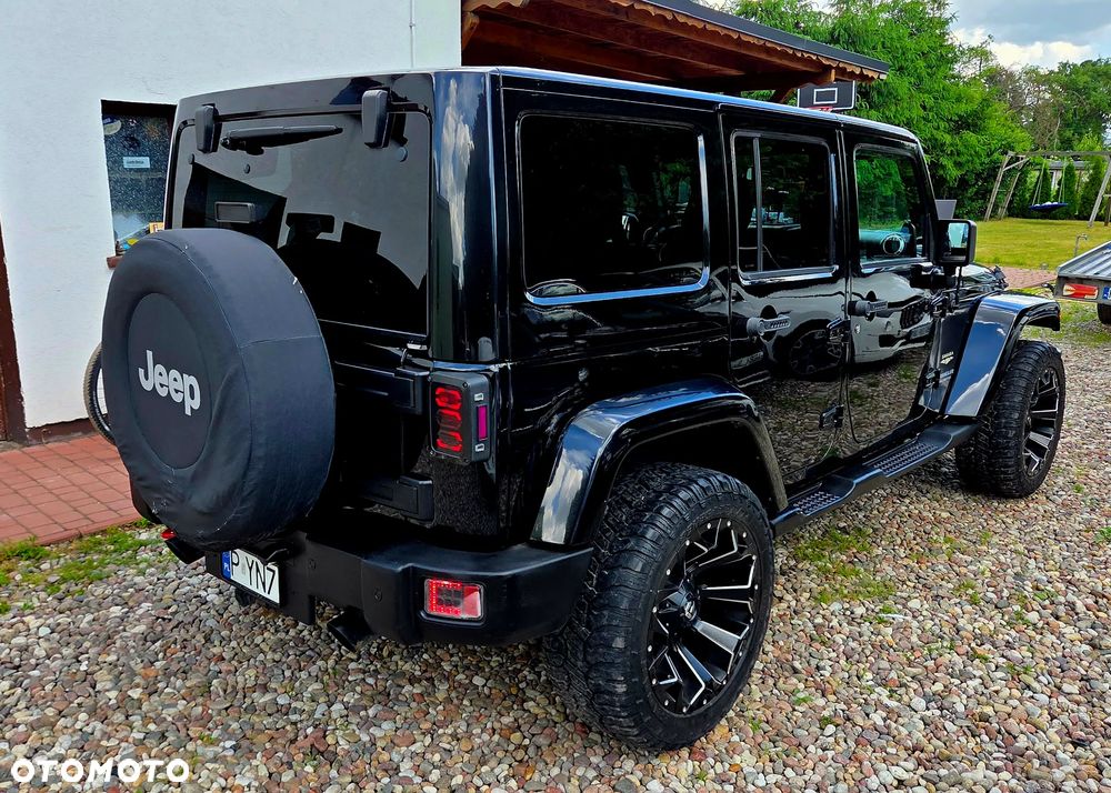 Jeep Wrangler Unlimited 2.8 CRD DPF Automatik Sahara - 3