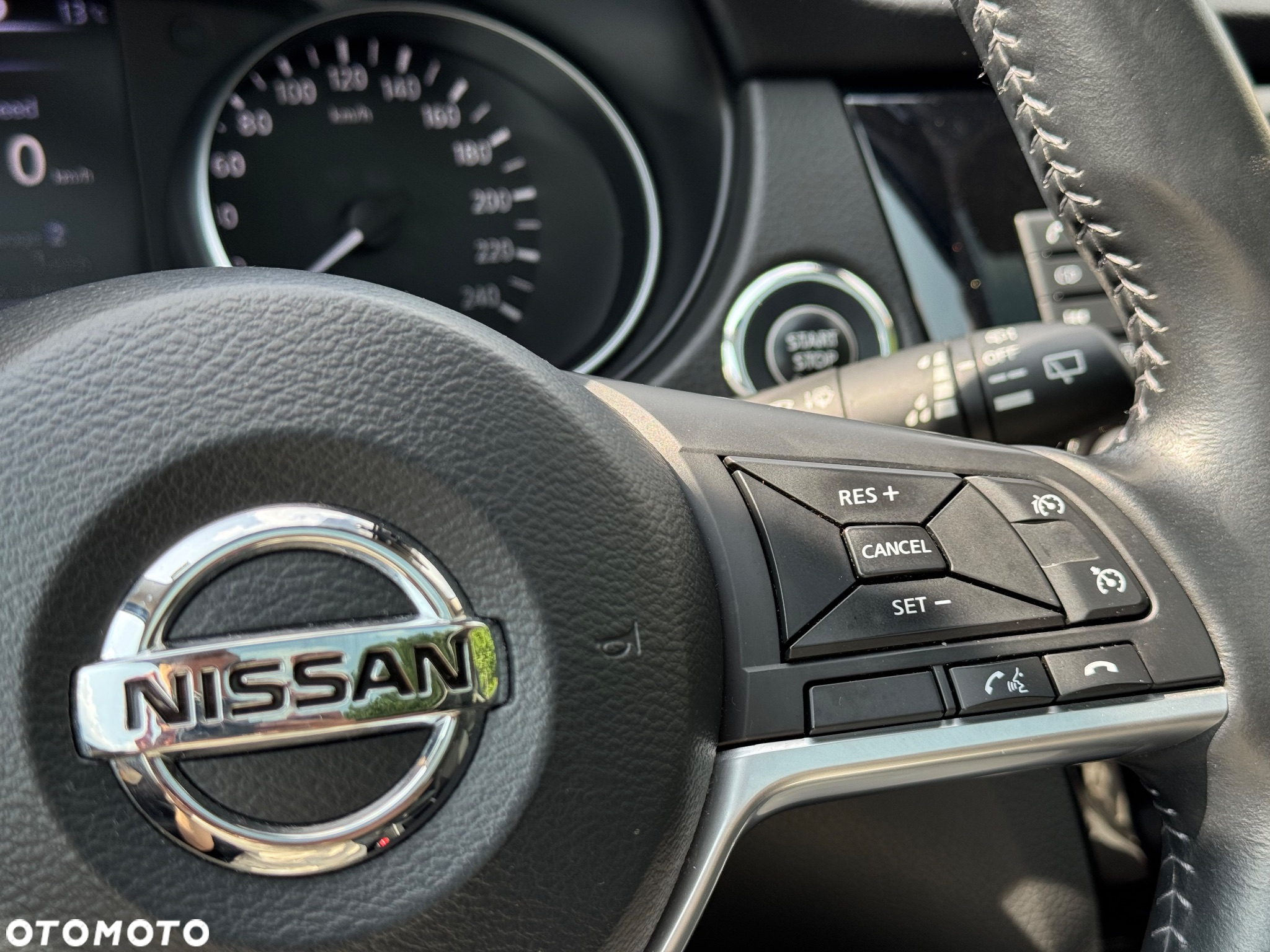 Nissan Qashqai 1.5 dCi N-Connecta - 22