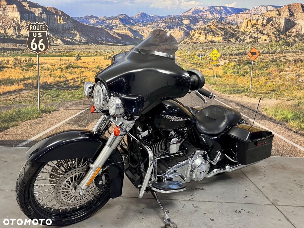 Harley-Davidson Touring Street Glide - 6