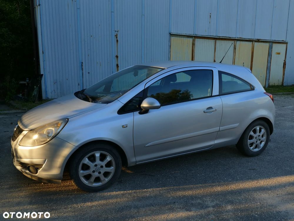 Opel Corsa 1.2 16V Cosmo - 9