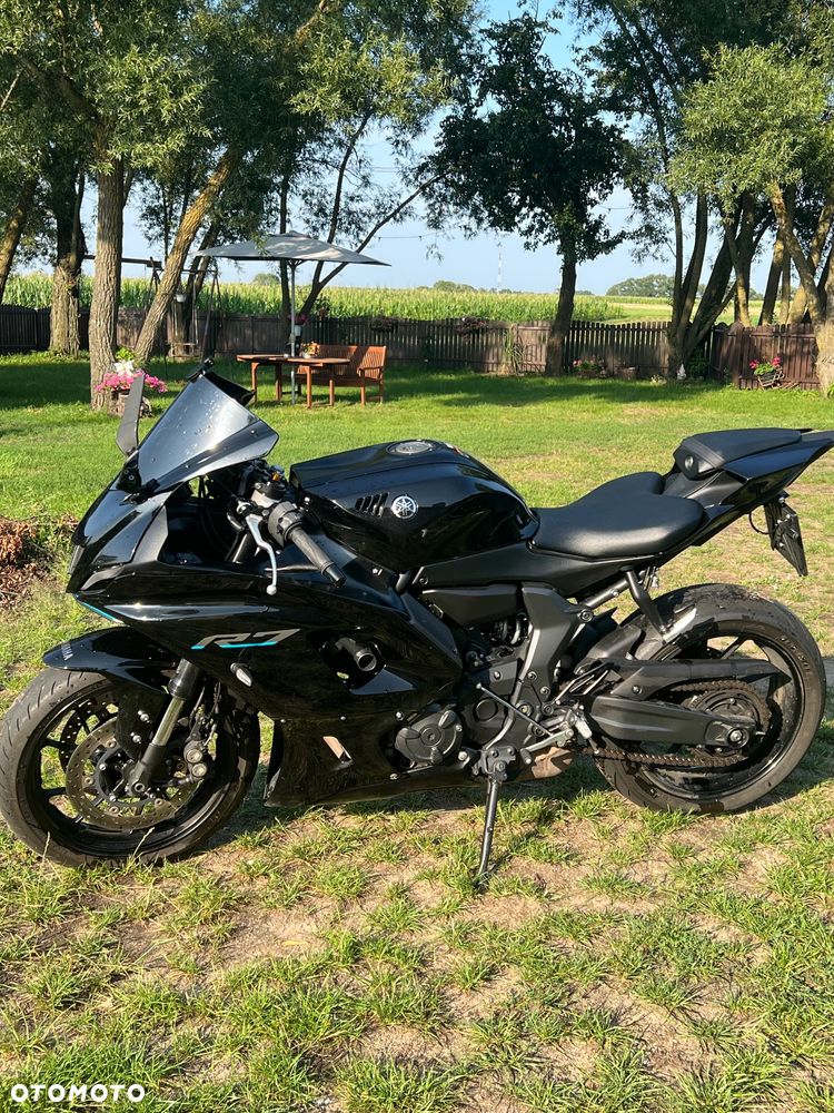 Yamaha R7 - 1