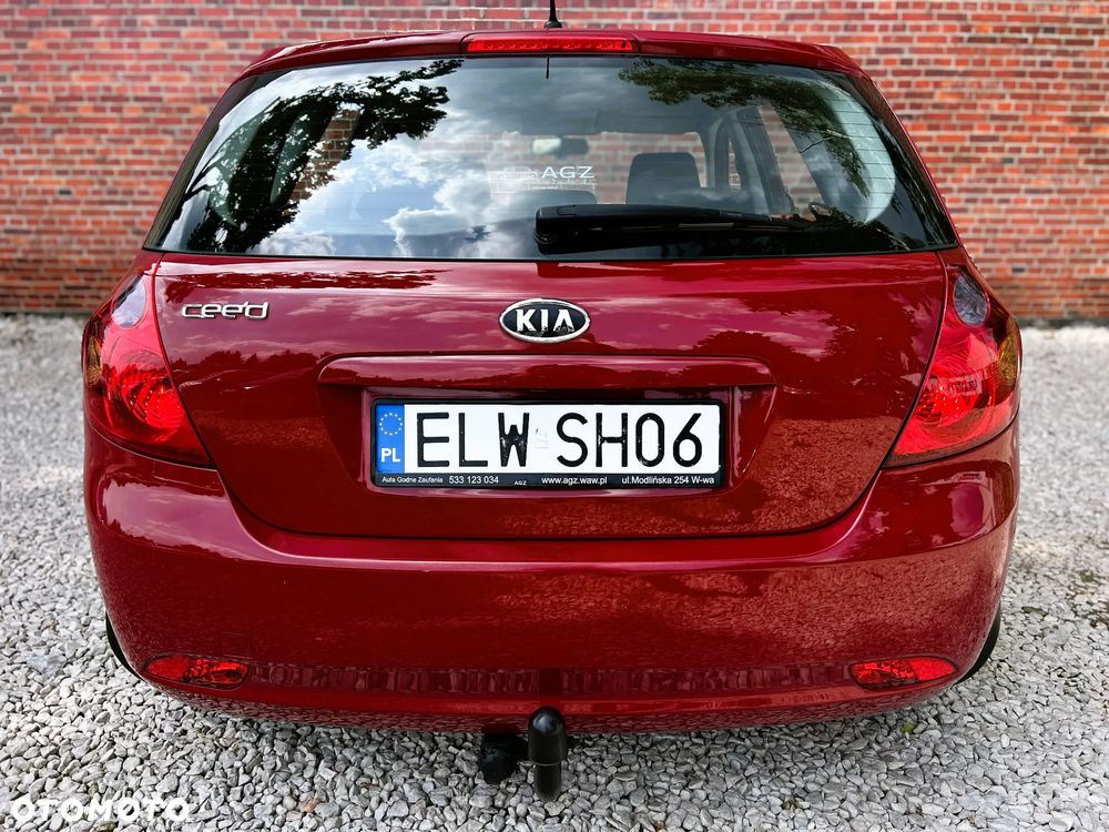 Kia Ceed - 31