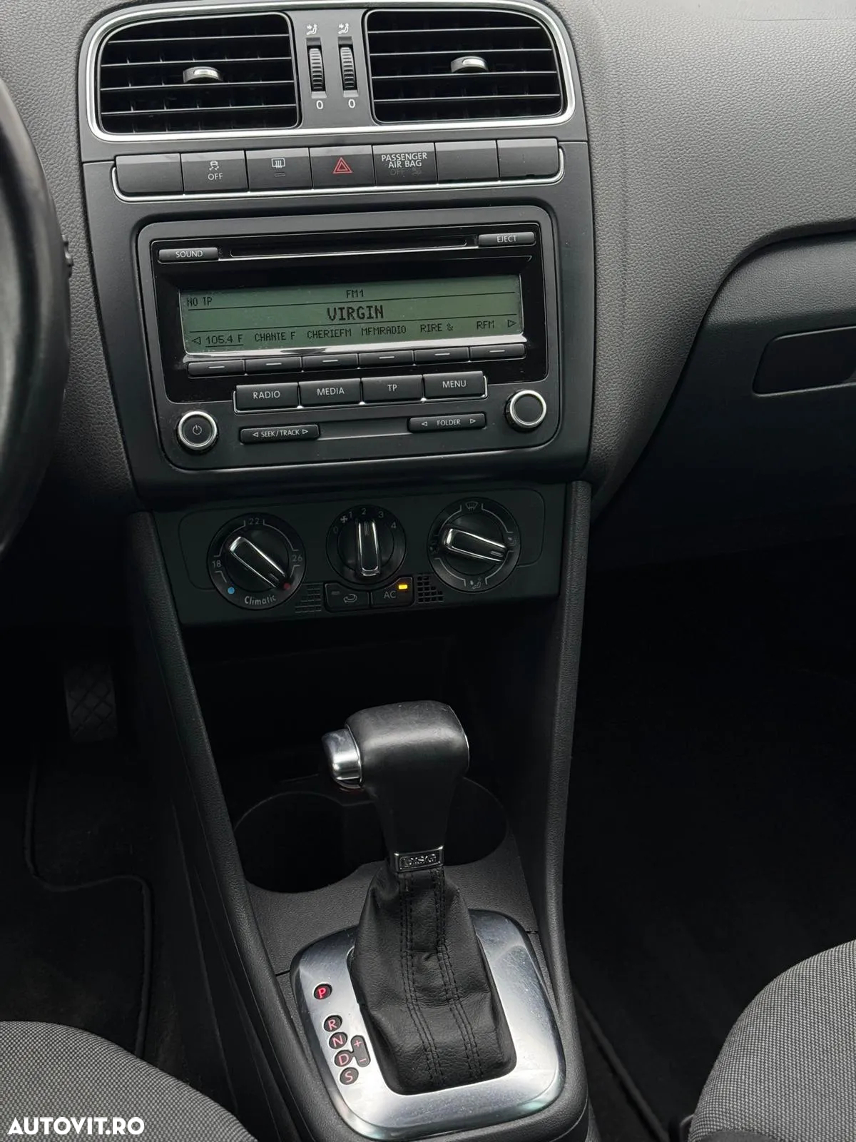 Volkswagen Polo 1.6 TDI DSG Comfortline - 29
