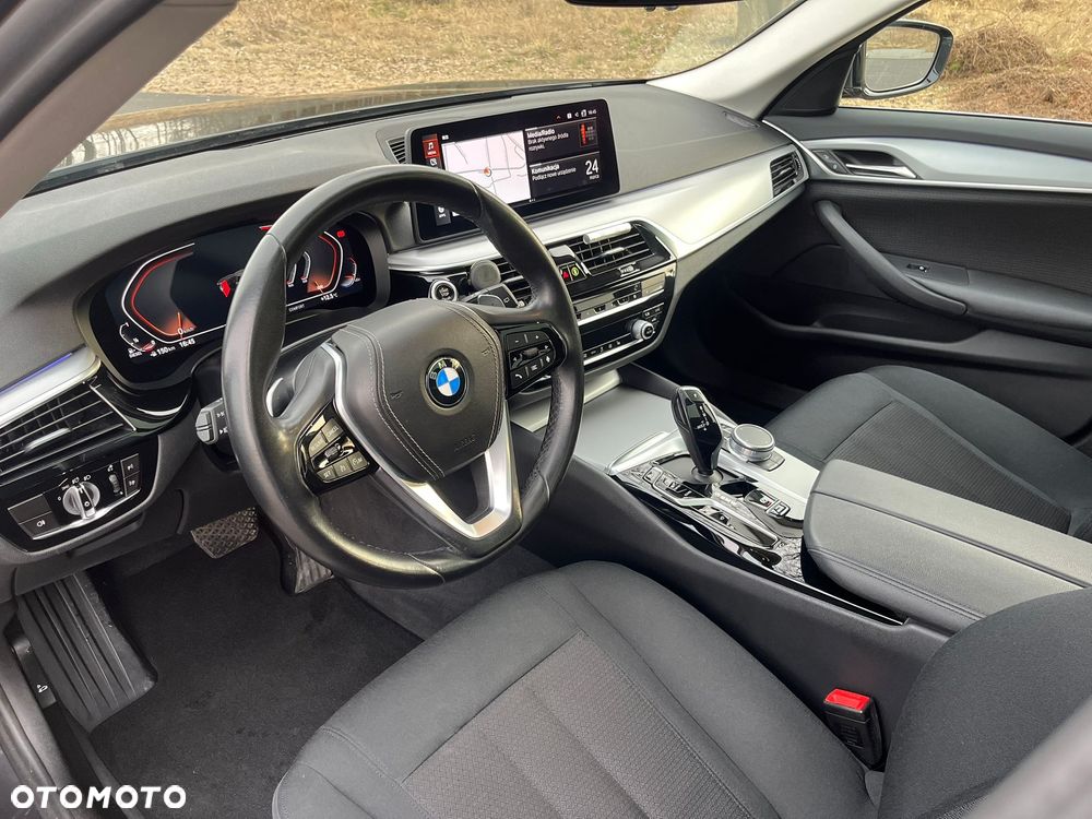 BMW Seria 5 520d Luxury Line sport - 20