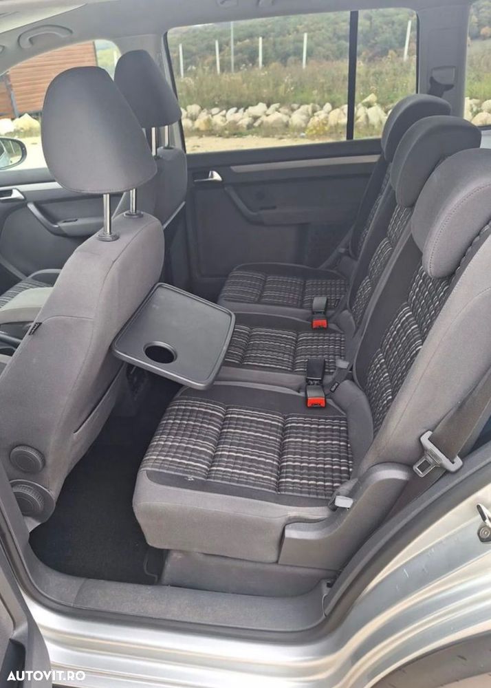 Volkswagen Touran 2.0 TDI DPF Cross - 19