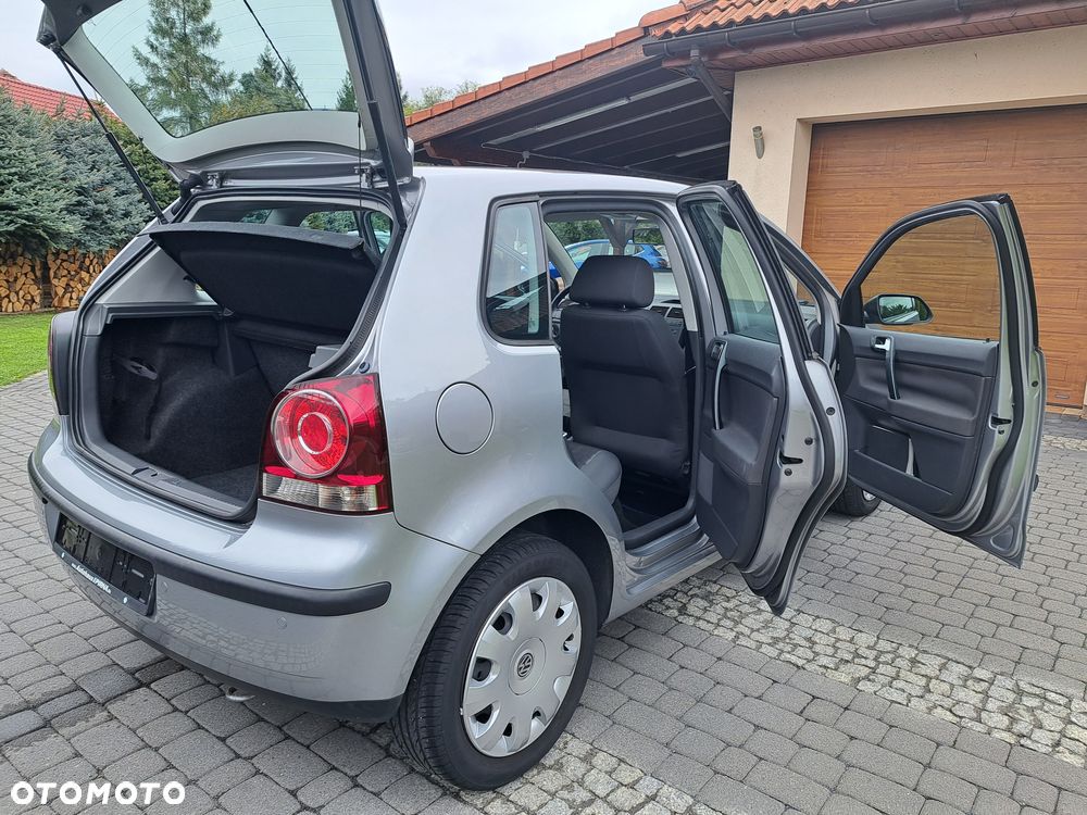 Volkswagen Polo 1.4 Tour Edition - 30