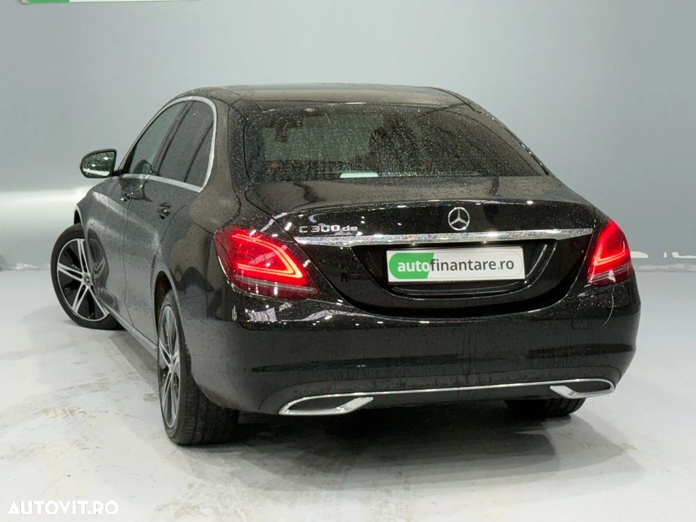 Mercedes-Benz C - 10