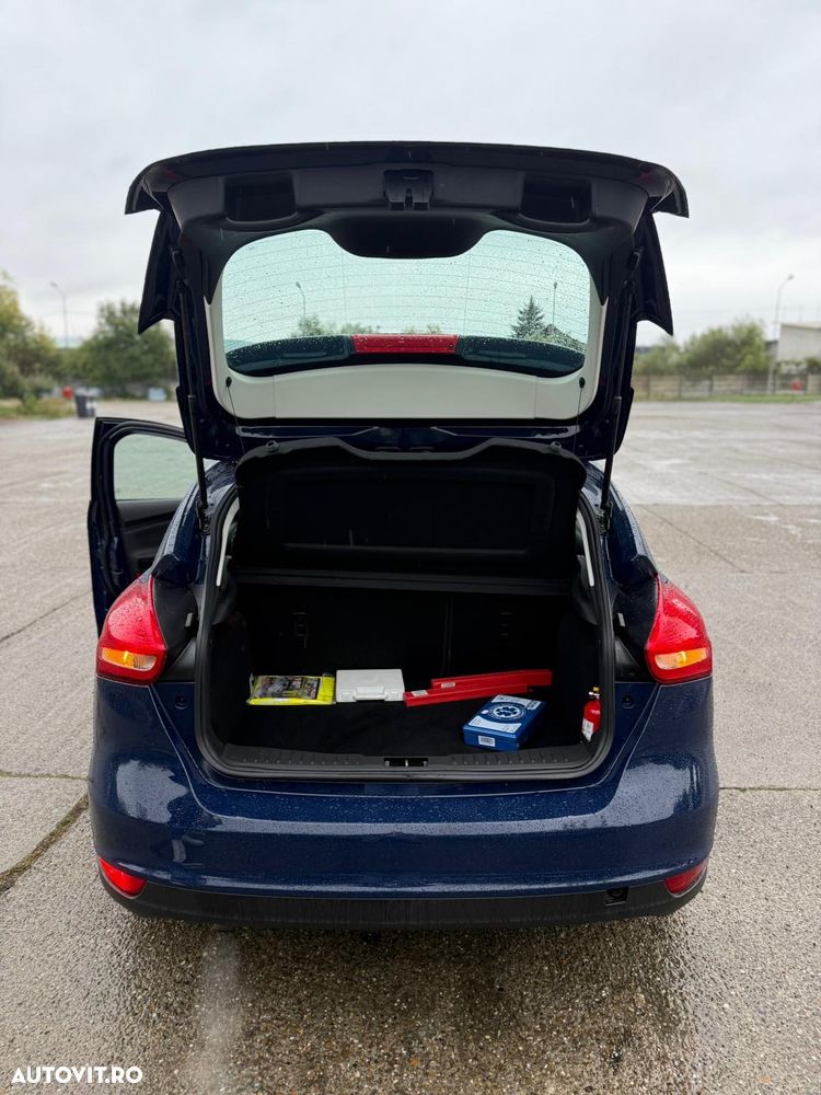 Ford Focus 1.0 EcoBoost Trend - 8