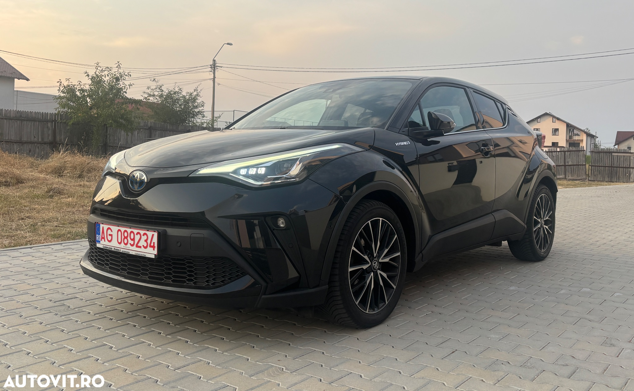 Toyota C-HR 2.0 Hybrid Lounge - 5