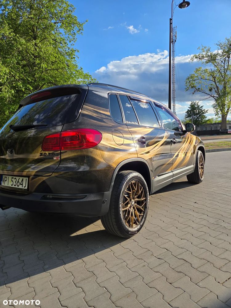 Volkswagen Tiguan 2.0 TDI 4Mot Perfectline R-Style DSG - 3