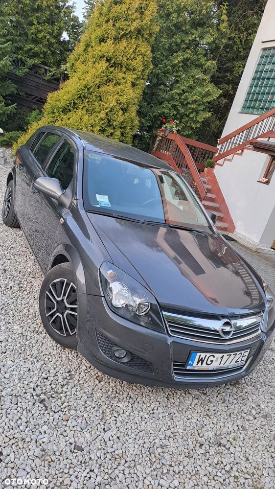 Opel Astra 1.7 CDTI 111 - 1