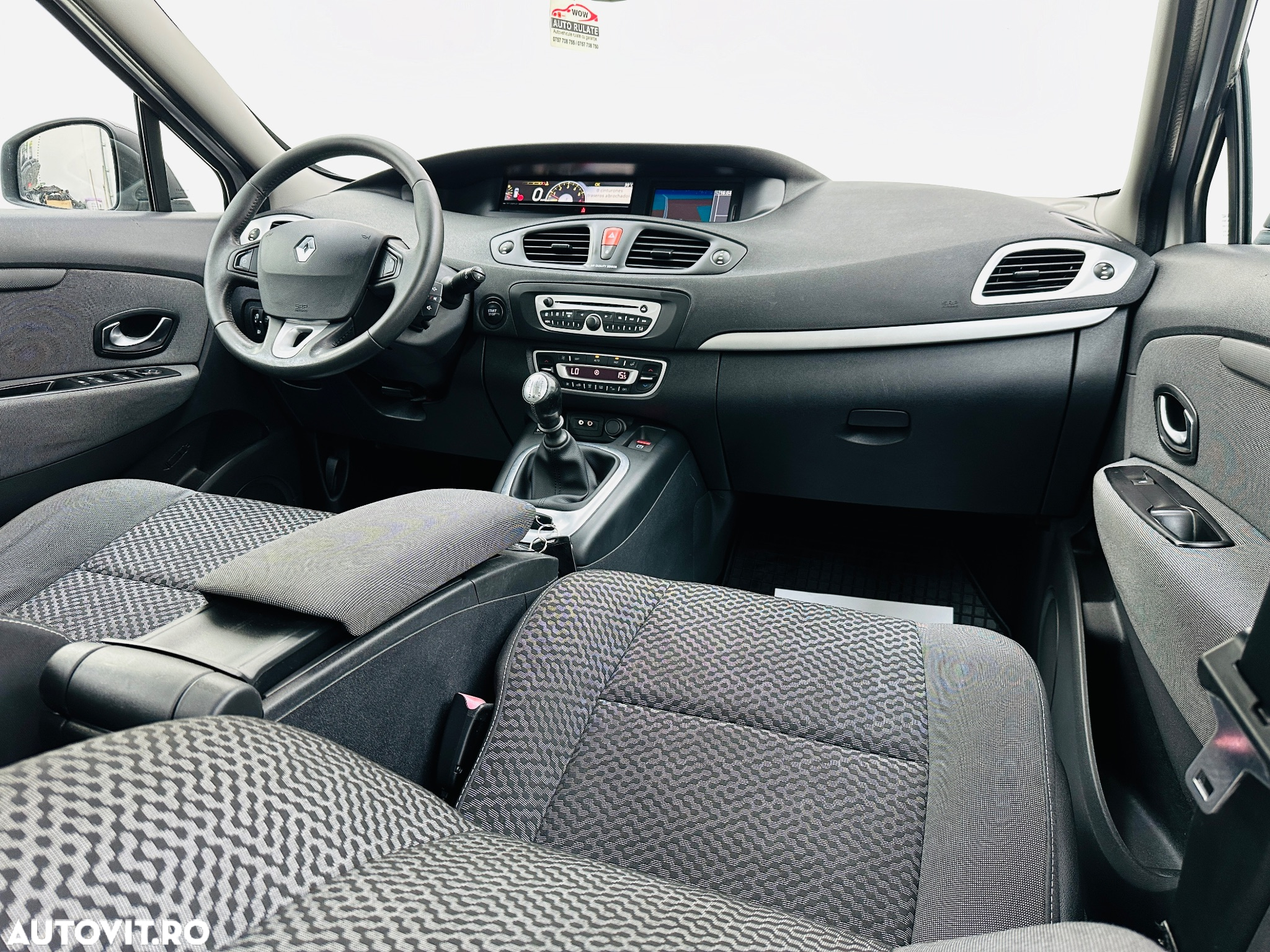 Renault Scenic - 24