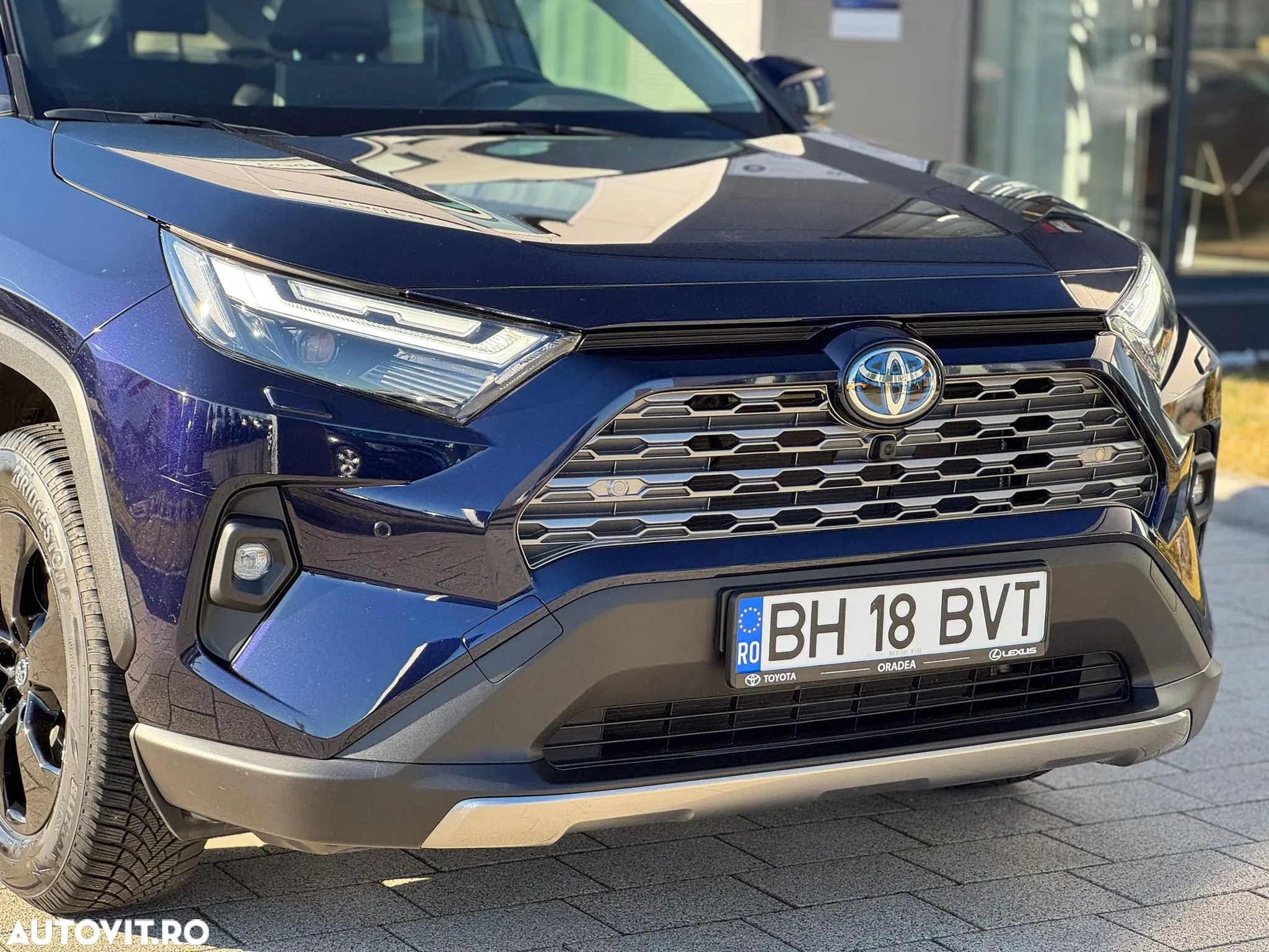 Toyota RAV4 2.5 Hybrid VVT-iE 4x4 Luxury - 10