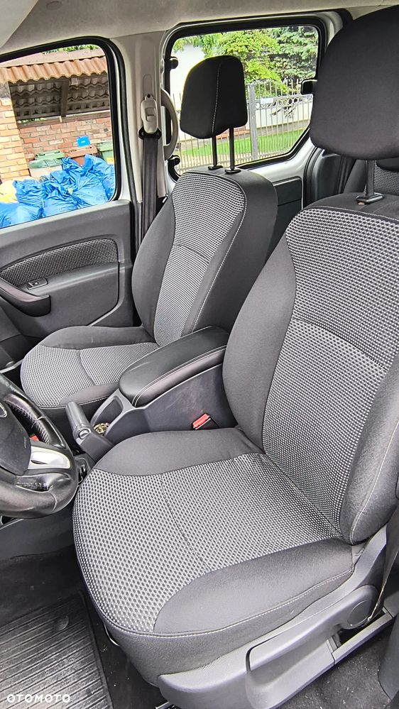 Mercedes-Benz Citan Kombi 415.703 - 9