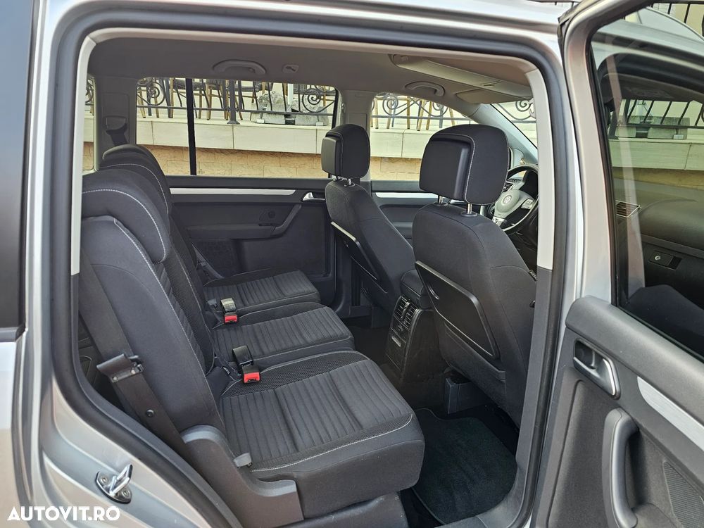 Volkswagen Touran 1.6 TDI DPF BlueMotion Technology DSG Cup - 8