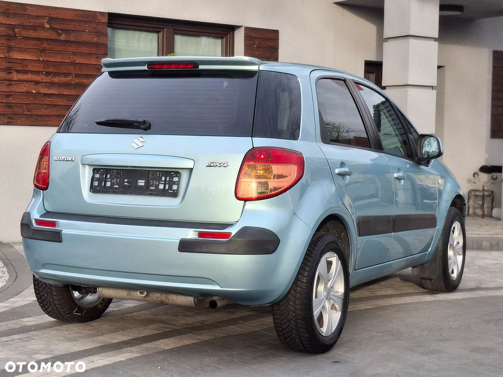 Suzuki SX4 1.6 GS / Premium - 13