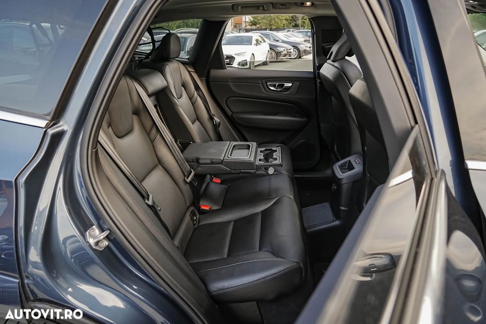 Volvo XC 60 Recharge T6 Twin Engine eAWD Inscription Expression - 16