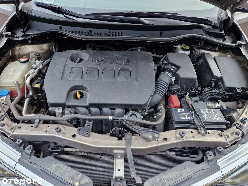 Toyota Auris 1.6 Active - 16
