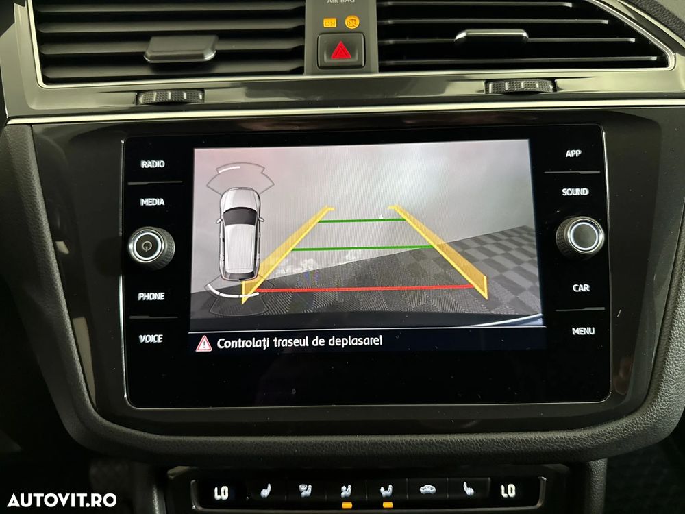 Volkswagen Tiguan - 19