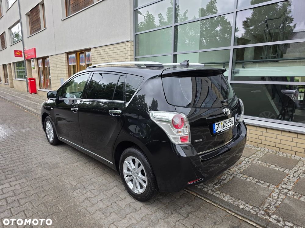 Toyota Verso 1.8 5-Sitzer Executive - 5