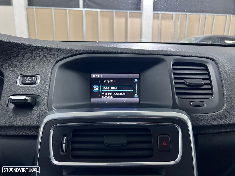 Volvo V60 2.0 D4 Summum Eco - 30