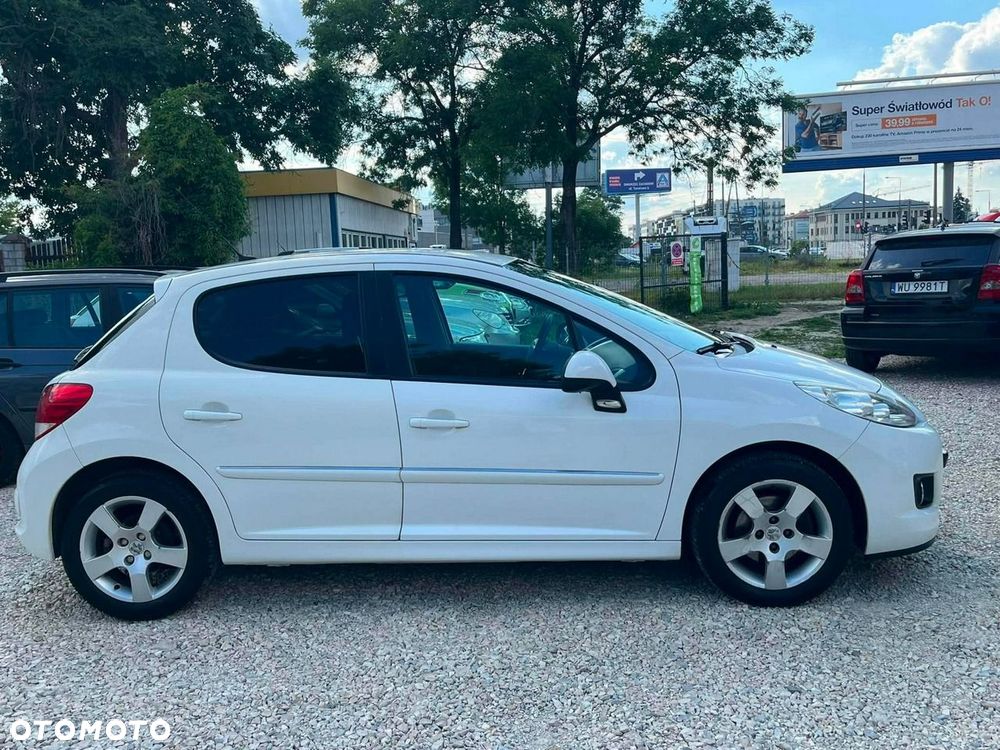 Peugeot 207 - 14