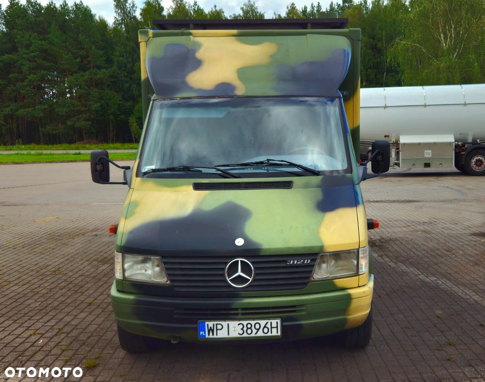 Mercedes-Benz SPRINTER - 8