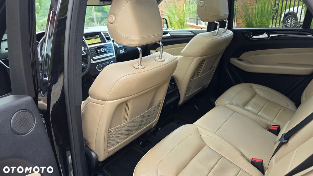 Mercedes-Benz ML - 18