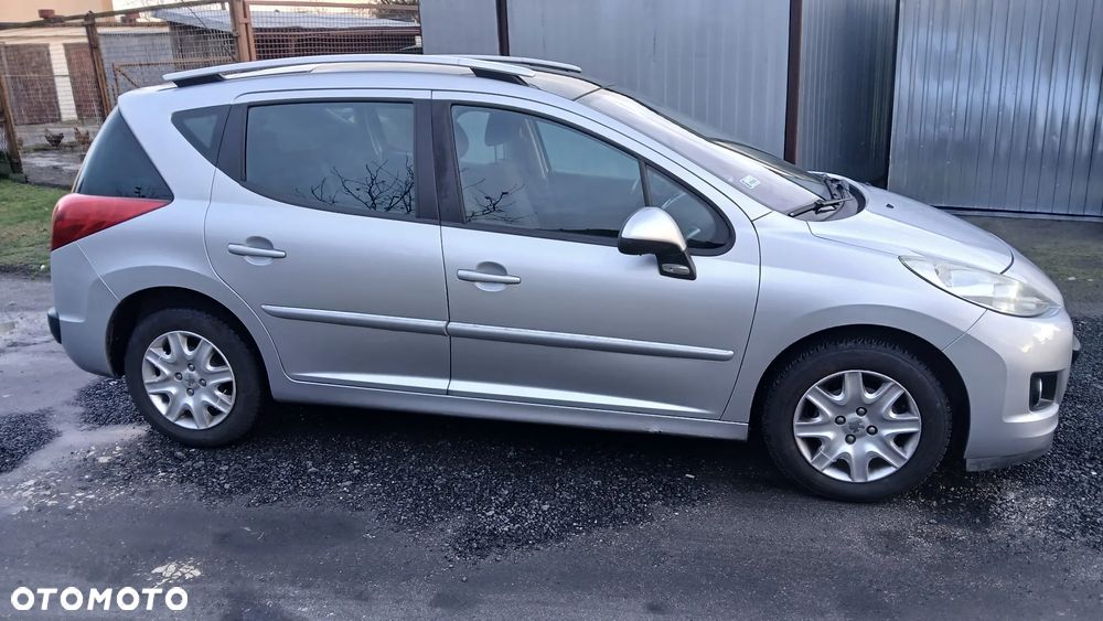 Peugeot 207 1.6 HDi - 6