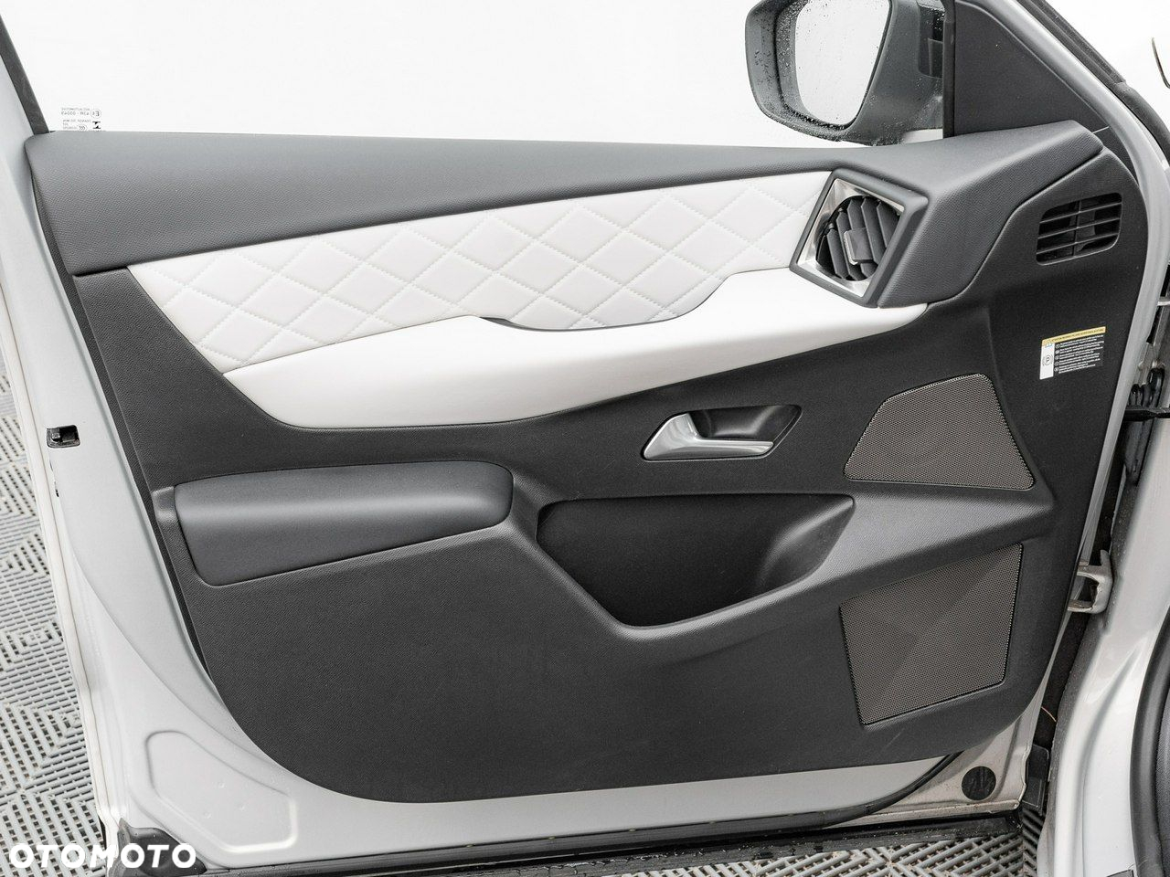 DS Automobiles DS 3 Crossback 1.2 PureTech Grand Chic - 13