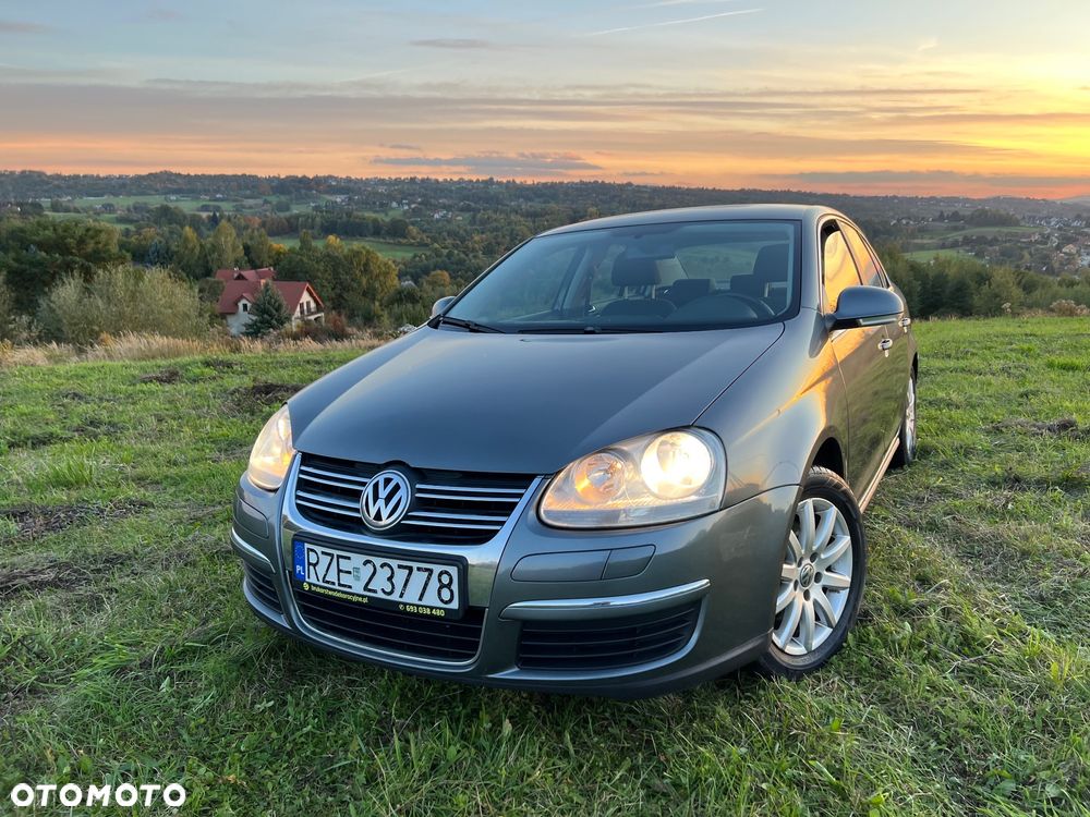 Volkswagen Jetta 1.4 TSI DSG Comfortline - 2