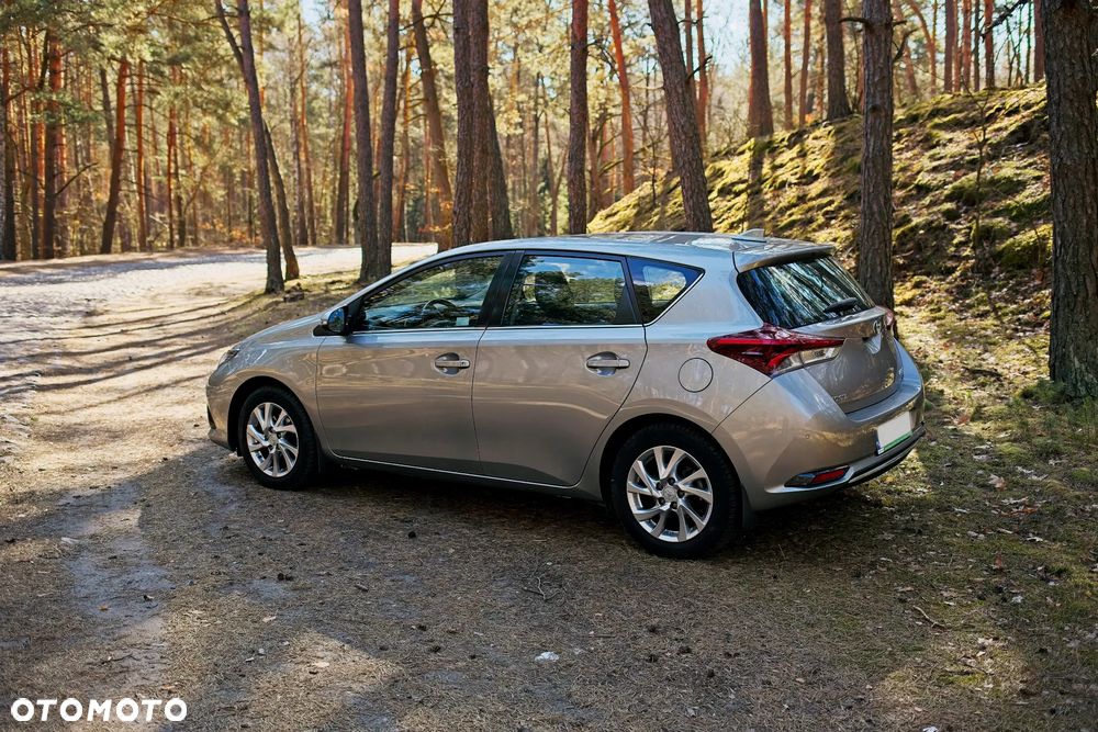 Toyota Auris 1.6 Comfort - 4